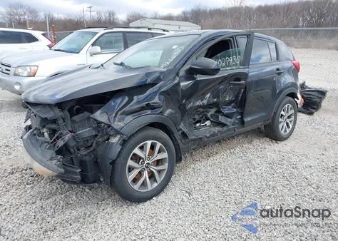 2015 Kia Sportage Lx z USA, uszkodzony, nr VIN KNDPB3AC8F7702425